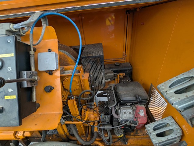 3770 (7)